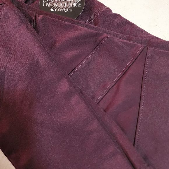 Compression Leggings With Mesh Detail - Picture 8 of 8